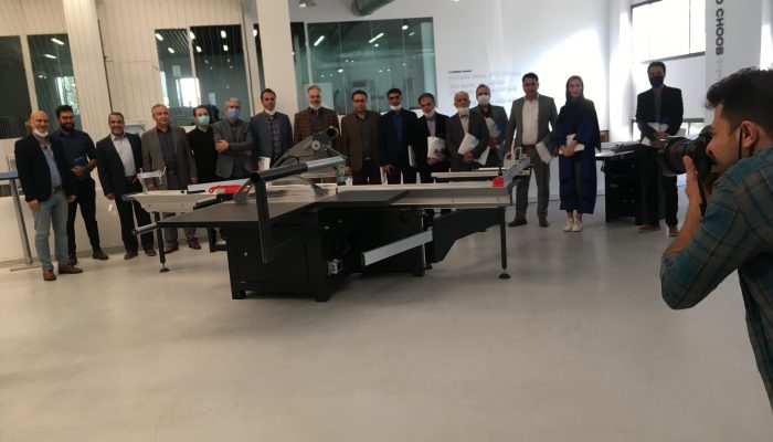 بازدید از شوروم آریو